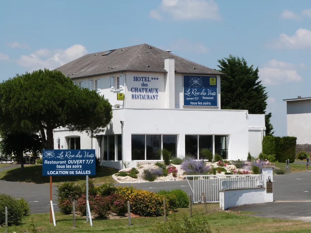 Image of Logis Hôtel Restaurant des Châteaux