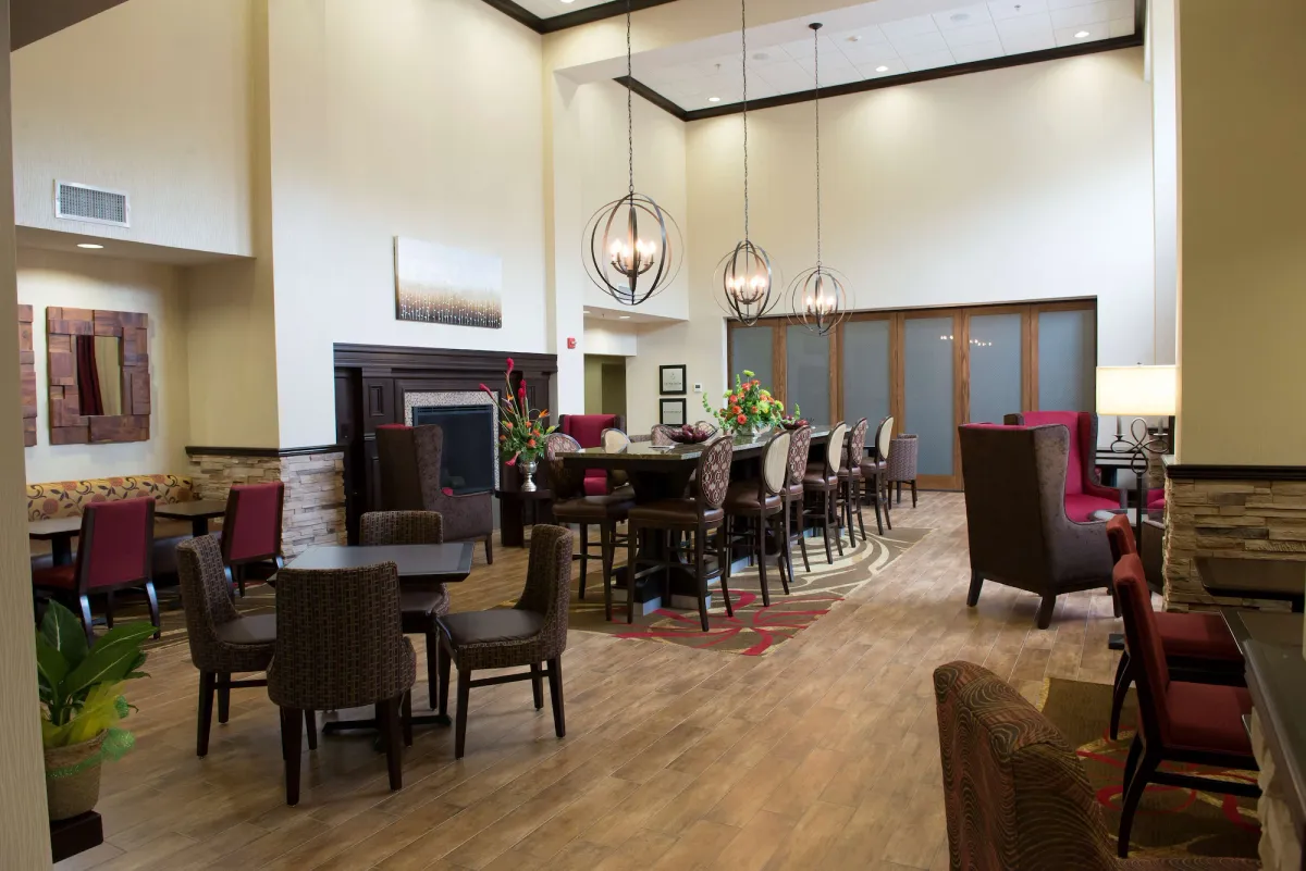Image of Hampton Inn & Suites Hope