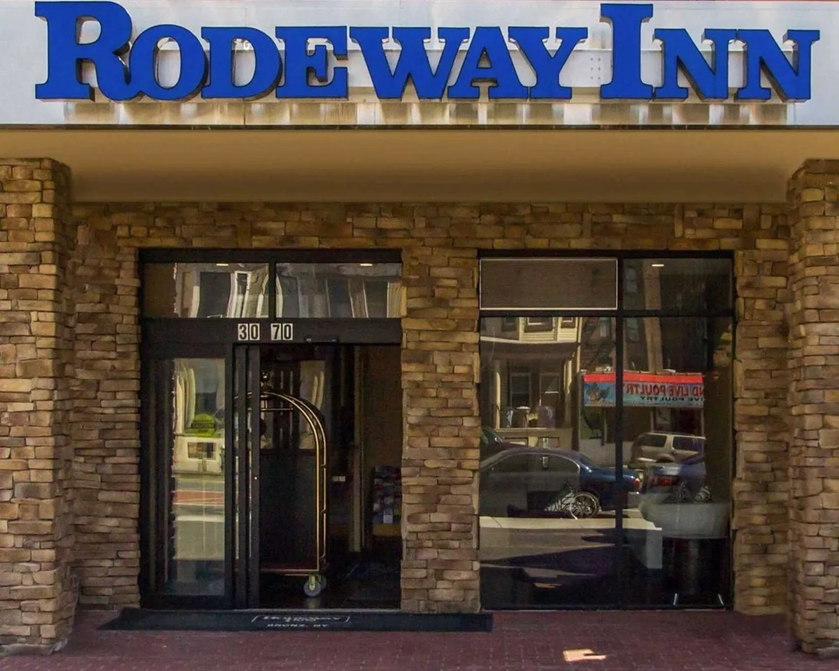 Image of Rodeway Inn Bronx Zoo