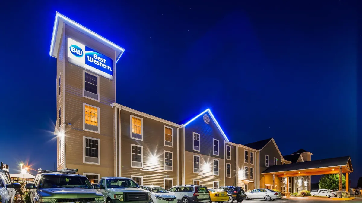 Image of Best Western Woodburn Inn