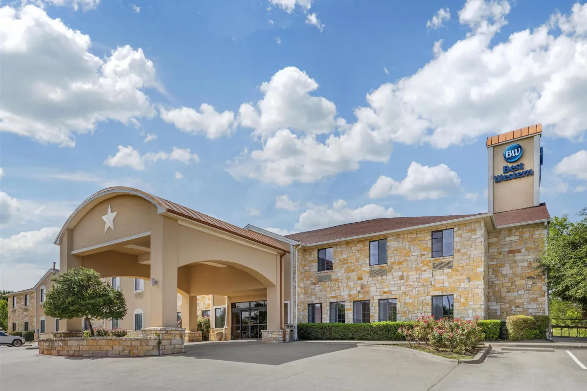Image of Best Western Mineola Inn