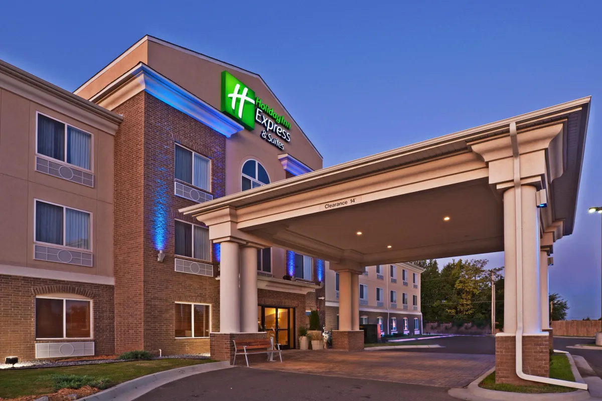 Image of Holiday Inn Express Hotel & Suites Oklahoma City-Bethany by IHG