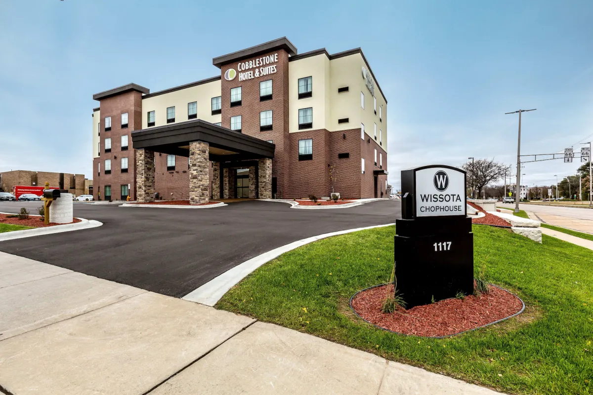 Image of Cobblestone Hotel & Suites - Stevens Point
