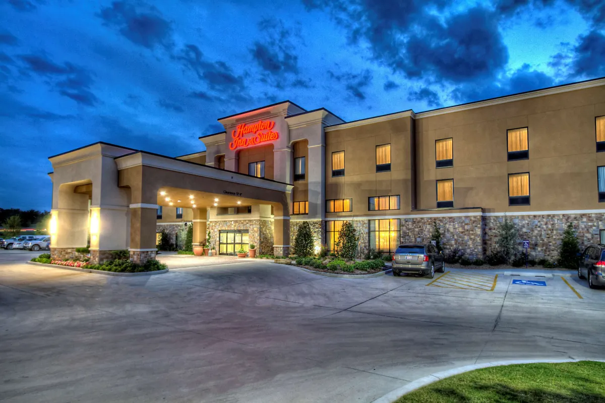 Image of Hampton Inn & Suites Ada