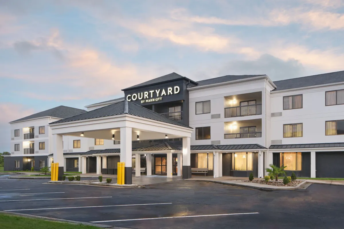 Image of Courtyard Florence South Carolina