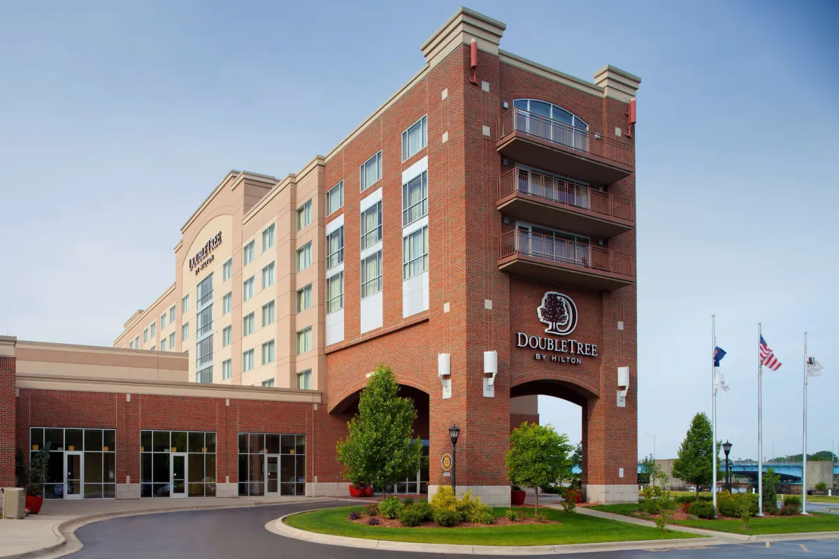 Image of DoubleTree by Hilton Bay City - Riverfront