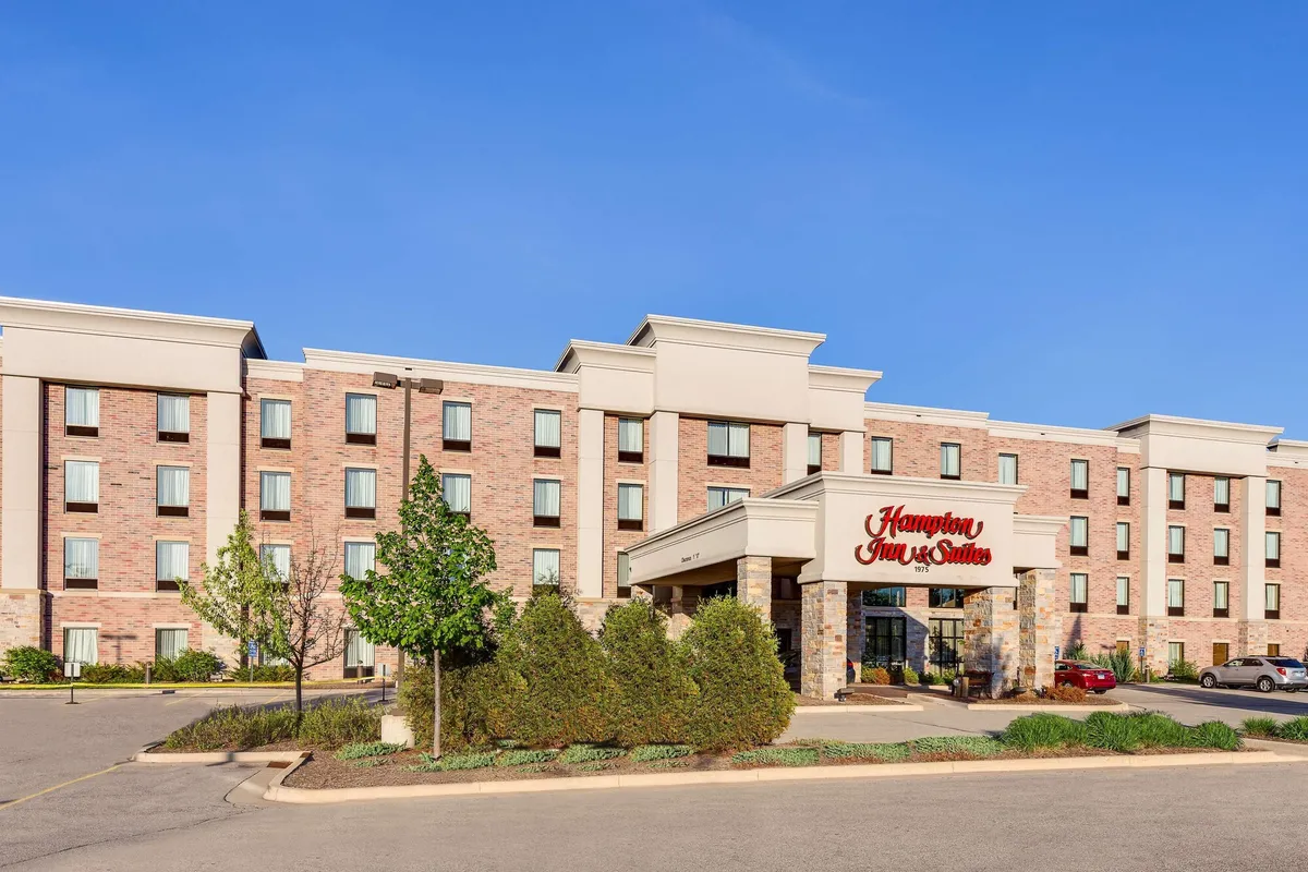 Image of Hampton Inn & Suites West Bend