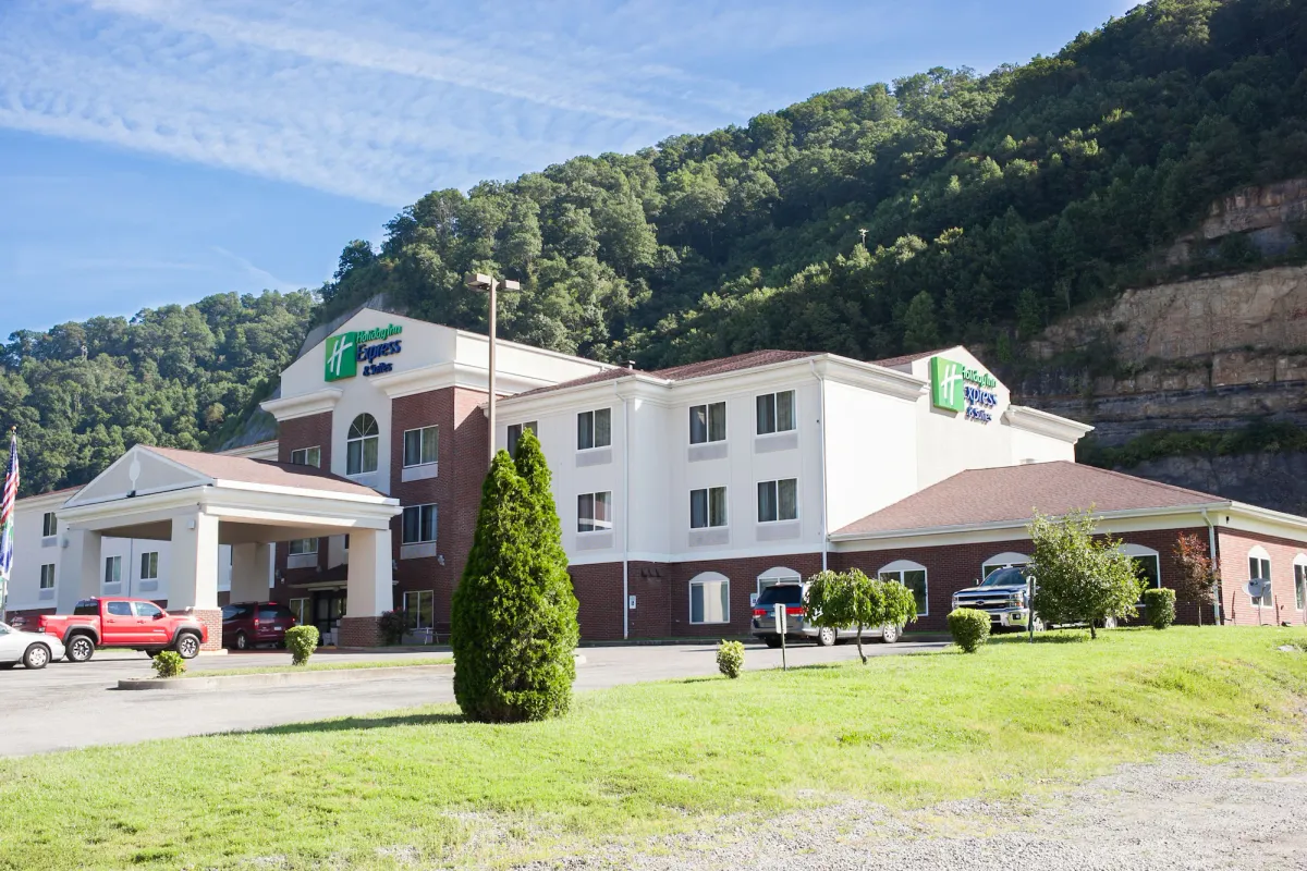 Image of Holiday Inn Express Hotel & Suites by IHG