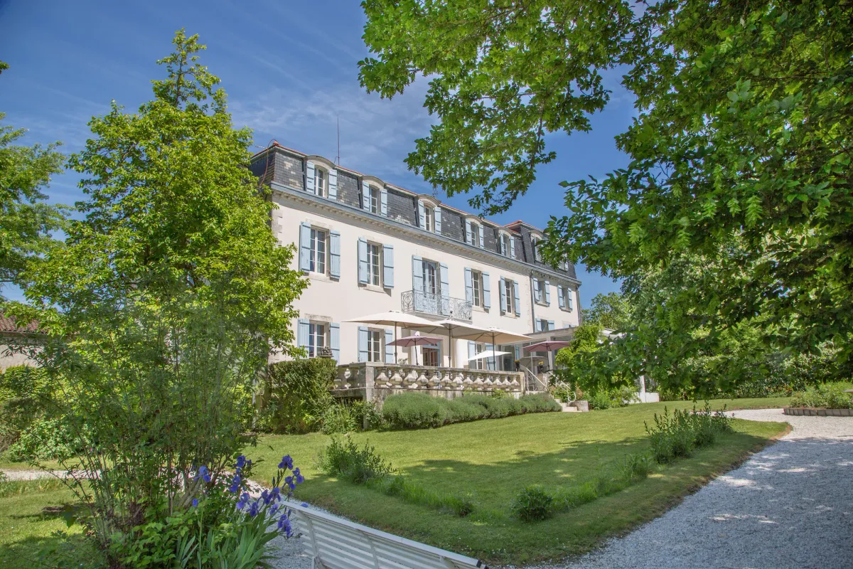 Image of Logis Hôtel Restaurant Château Bellevue