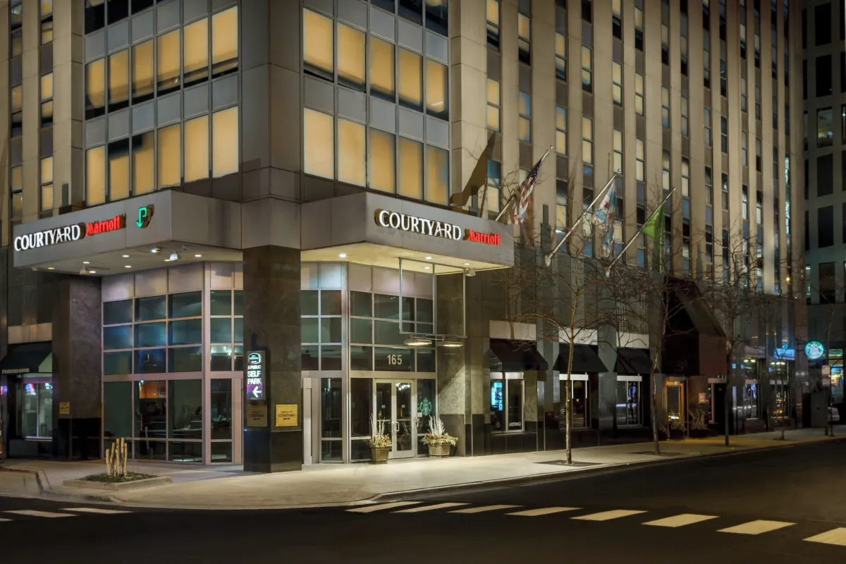 Image of Courtyard Chicago Downtown/Magnificent Mile