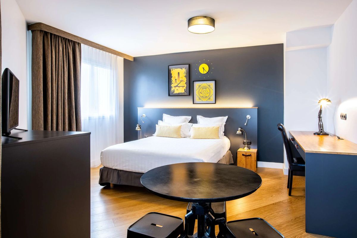 Image of Best Western Plus Suitcase Paris La Défense