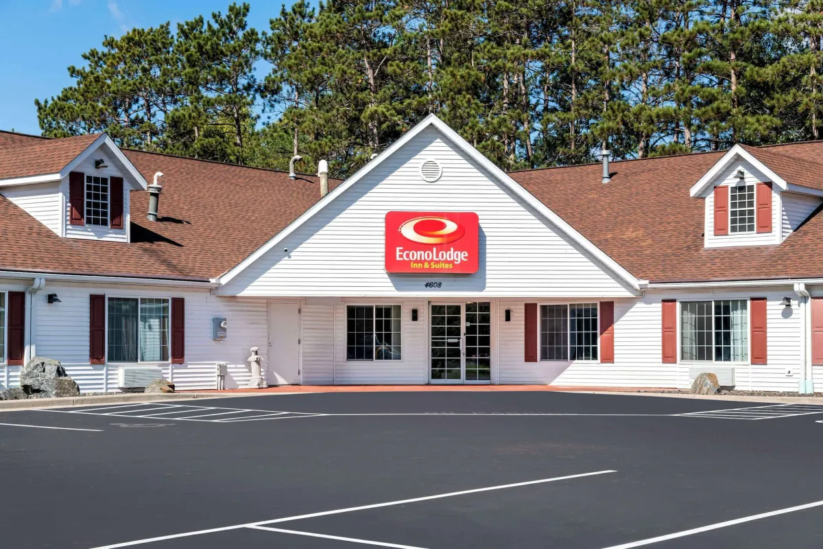 Image of Econo Lodge Inn & Suites