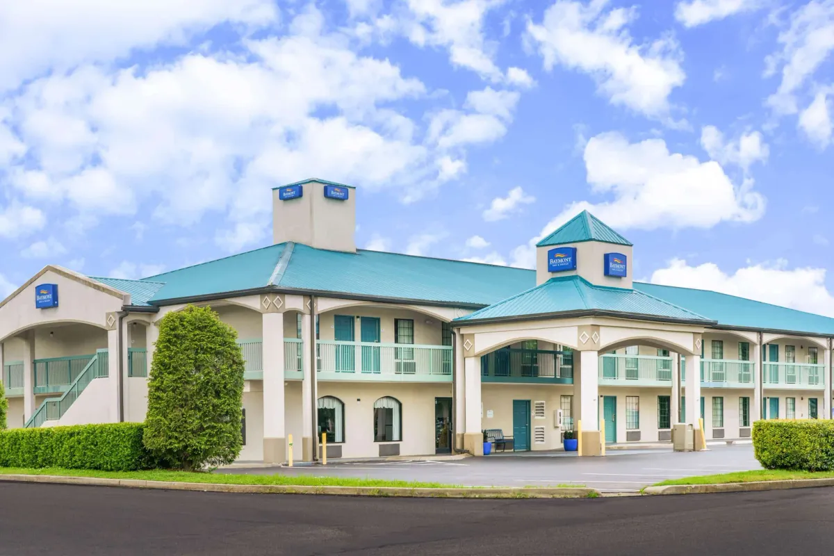Image of Baymont by Wyndham Gallatin