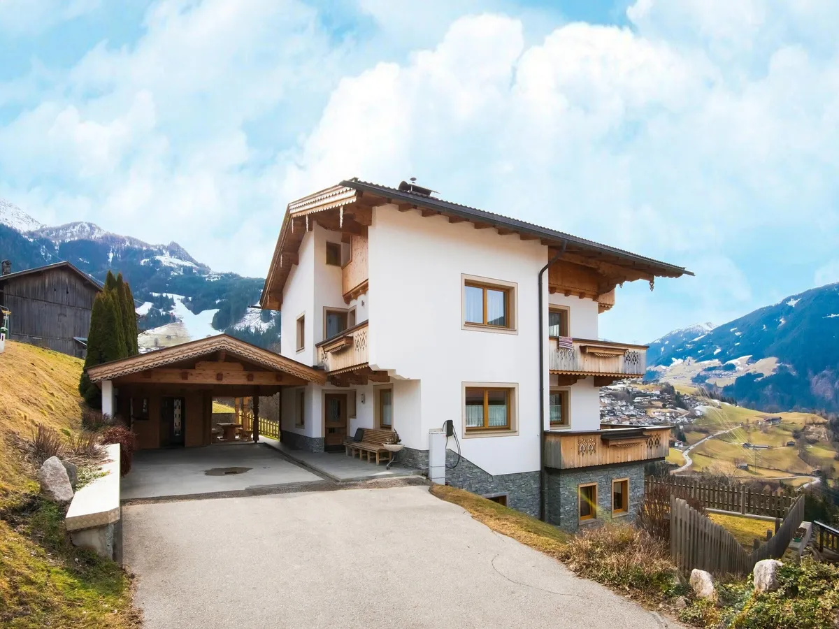 Image of Chalet in Zell am Ziller near Ski Lift