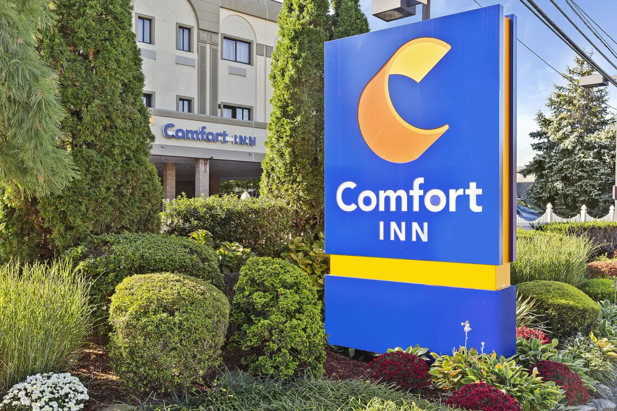 Image of Comfort Inn Syosset-Long Island