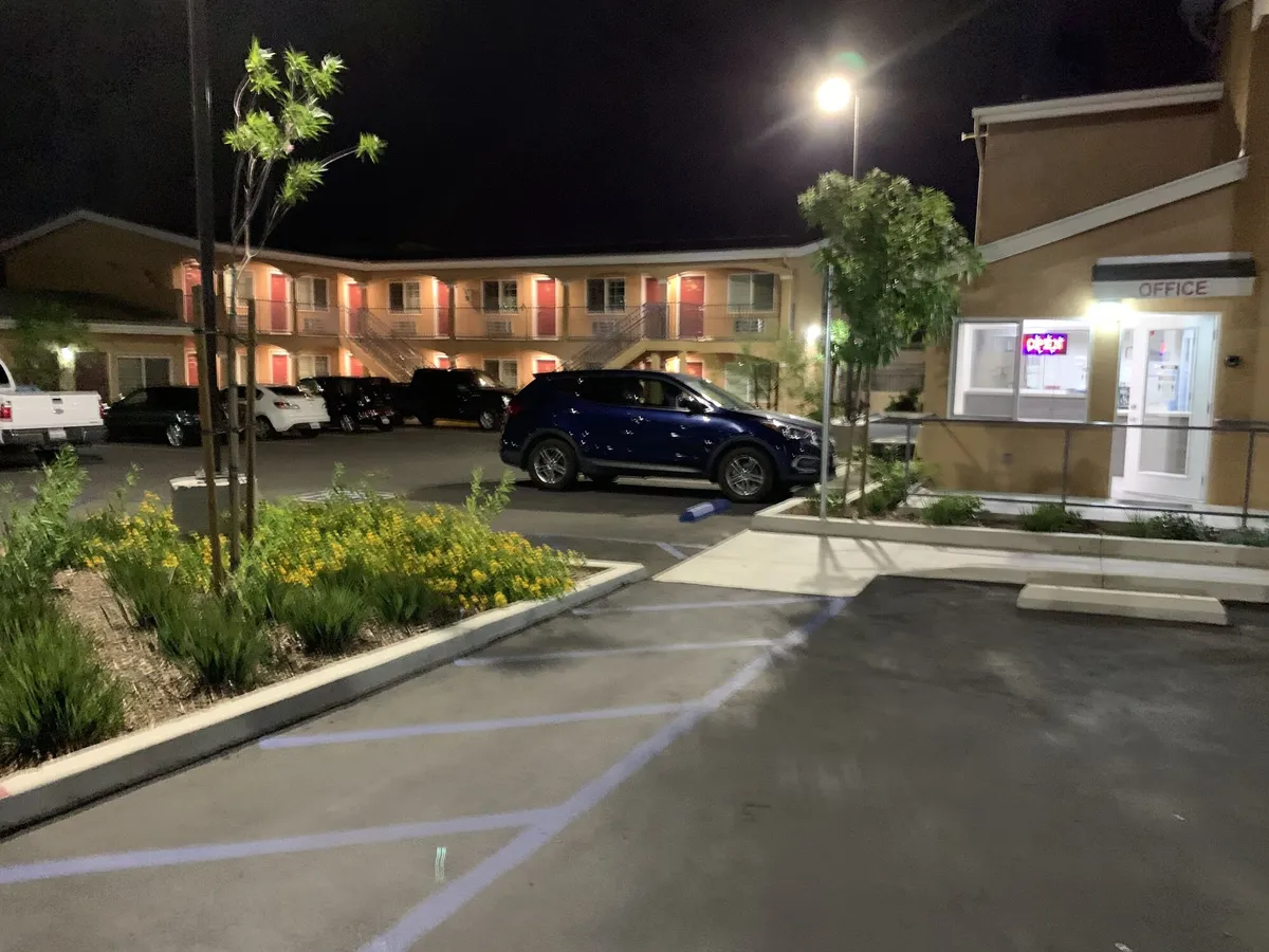 Image of Desert Inn Motel