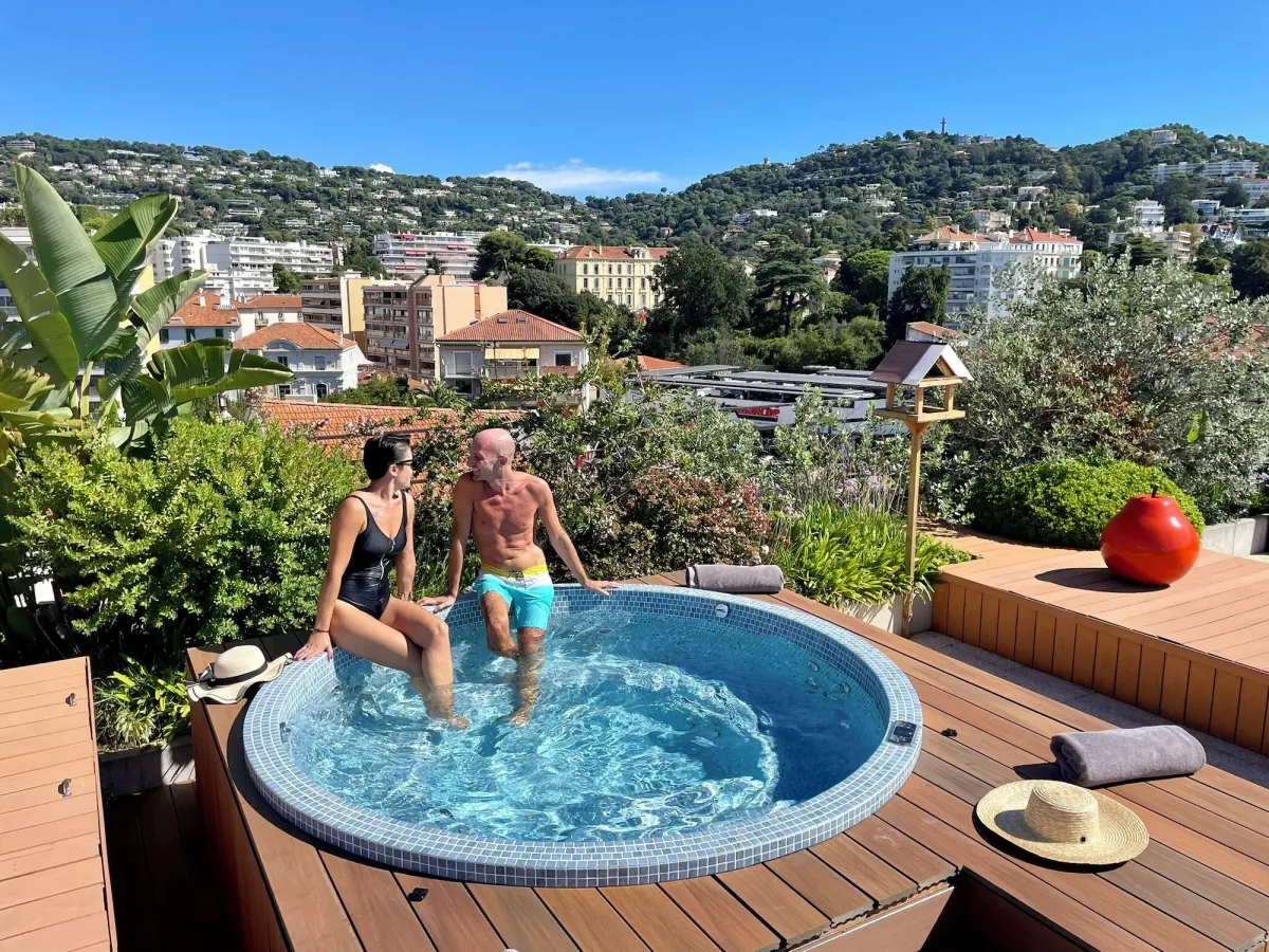 Image of Best Western Premier Le Patio des Artistes Wellness Jacuzzi