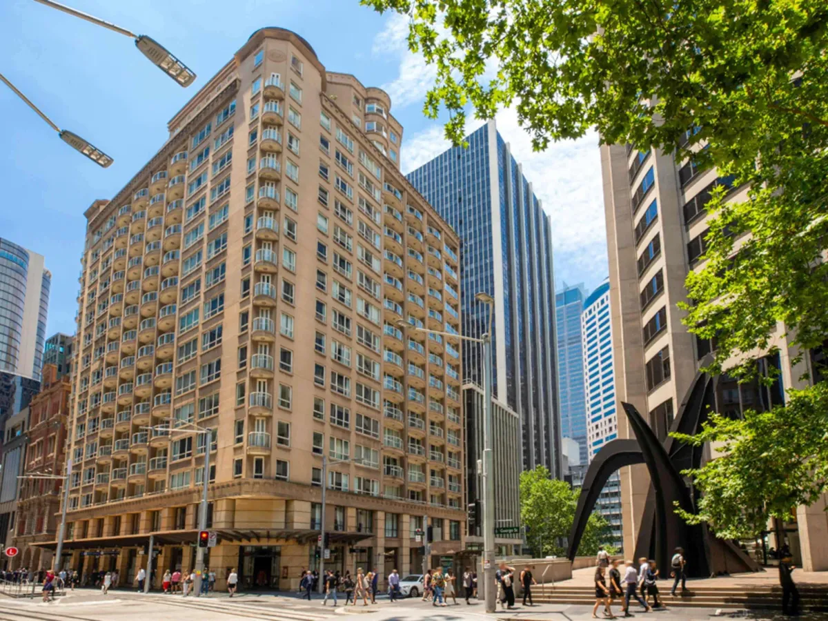Image of Mantra 2 Bond Street