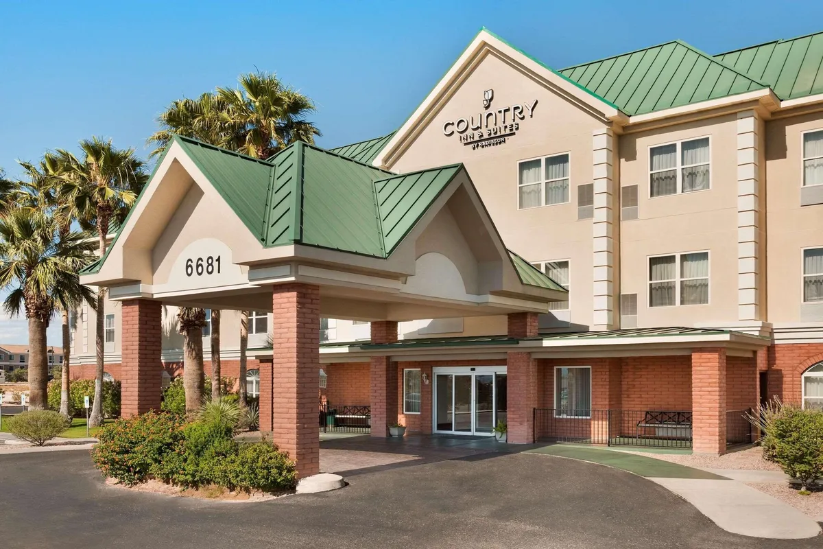 Image of Country Inn & Suites by Radisson, Tucson Airport, AZ