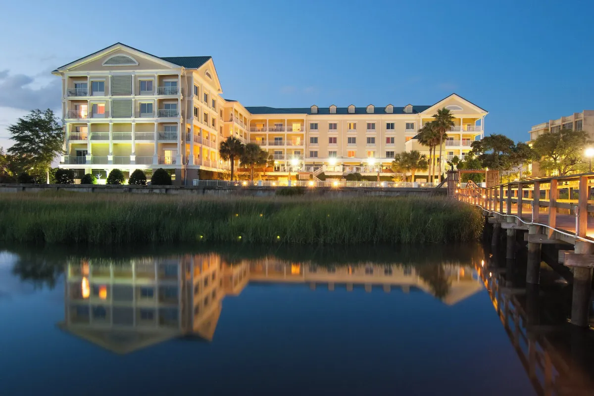 Image of Courtyard Charleston Waterfront