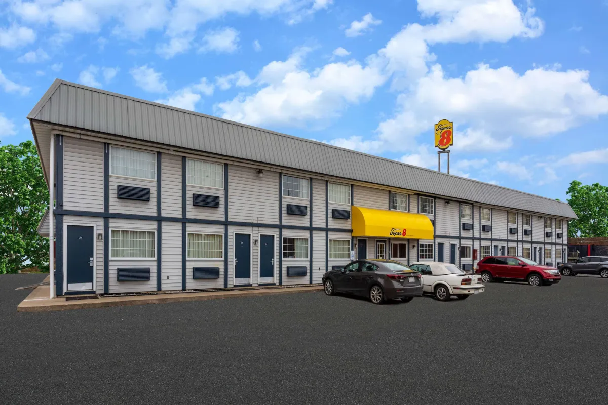 Image of Super 8 by Wyndham Wooster