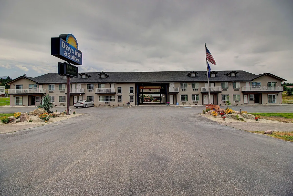 Image of Days Inn & Suites by Wyndham Lolo