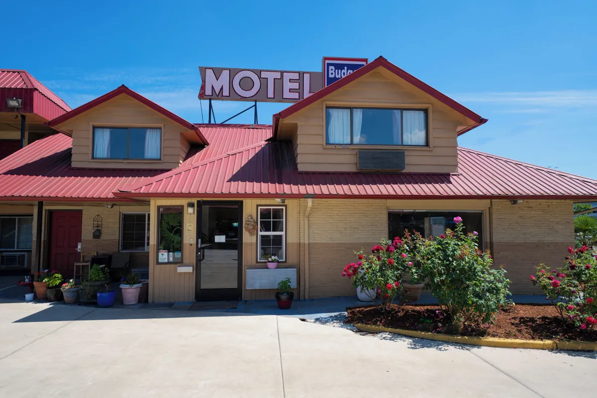 Image of Budget Inn Gladstone By OYO - Portland Clackamas