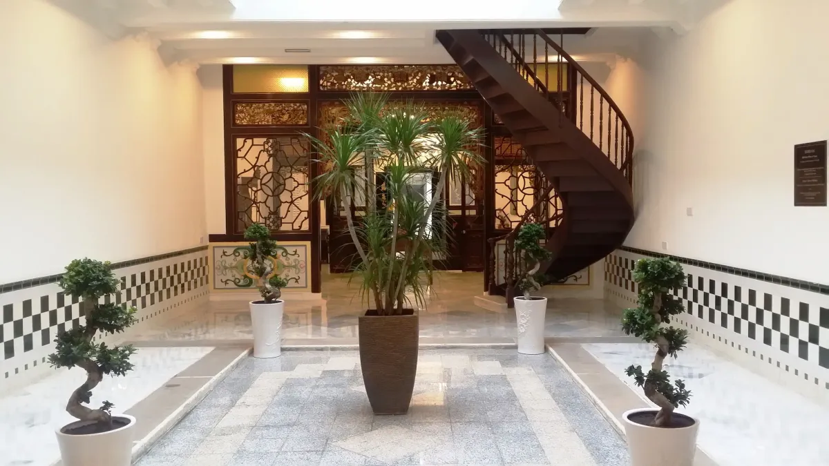 Image of Heeren Palm Suites