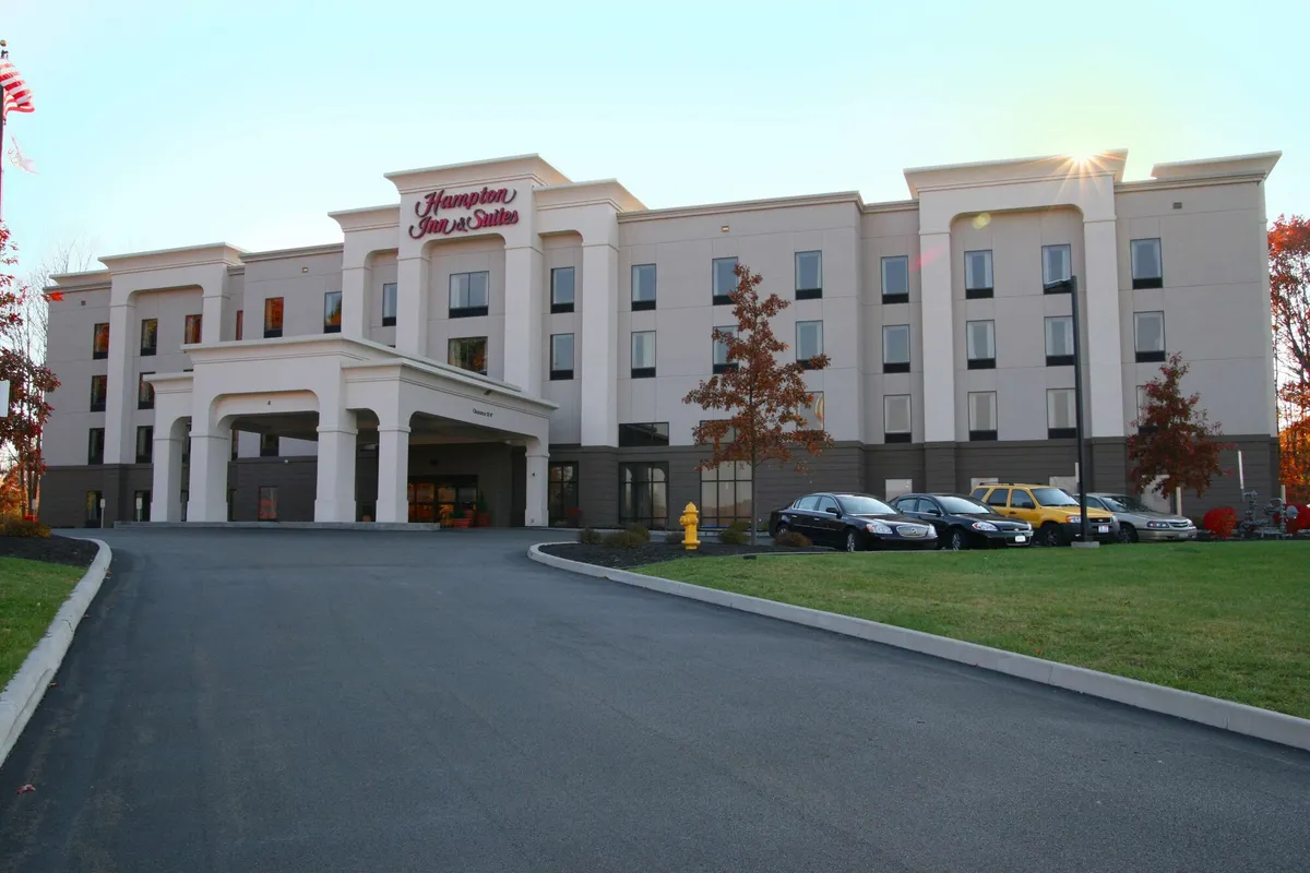 Image of Hampton Inn & Suites Jamestown