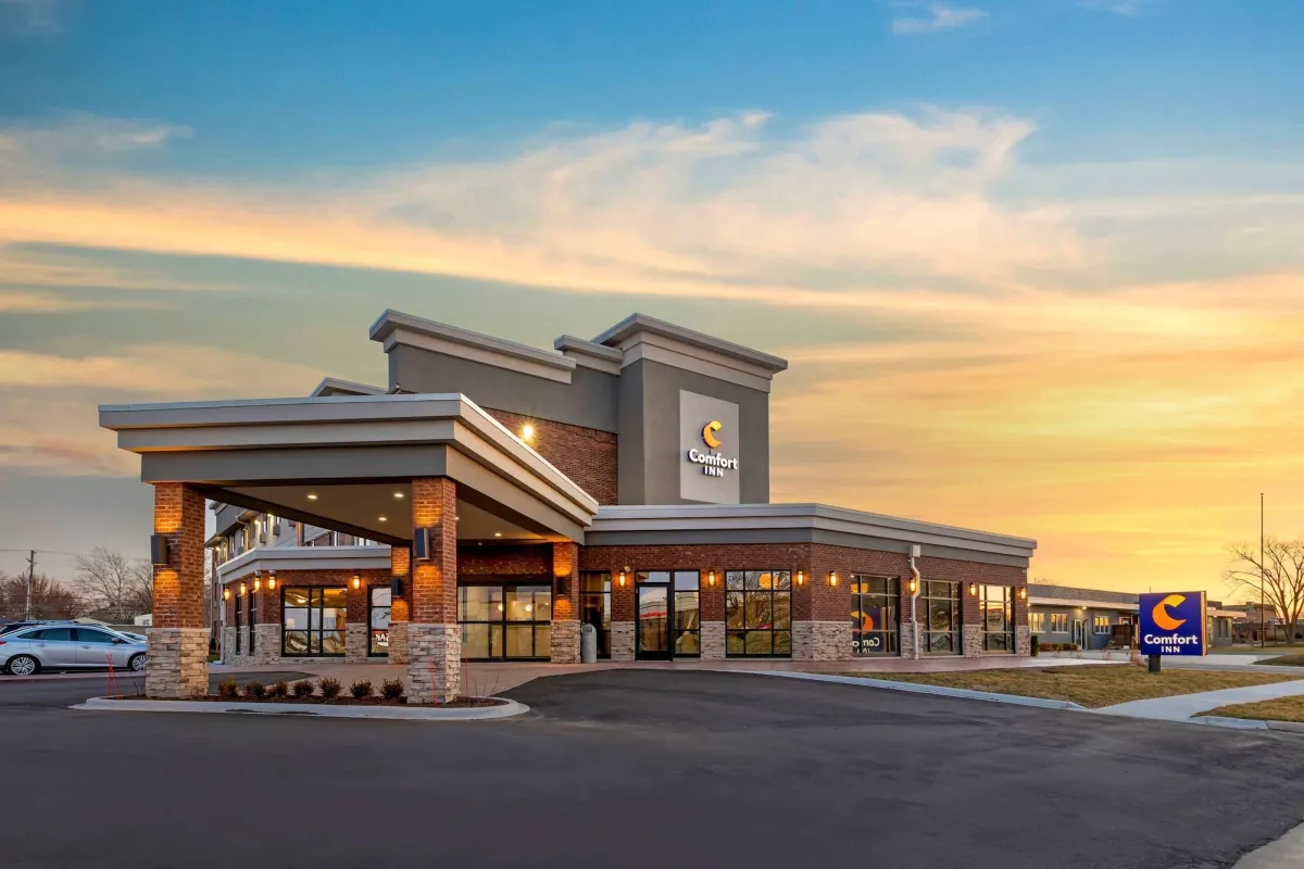 Image of Comfort Inn Detroit - Troy