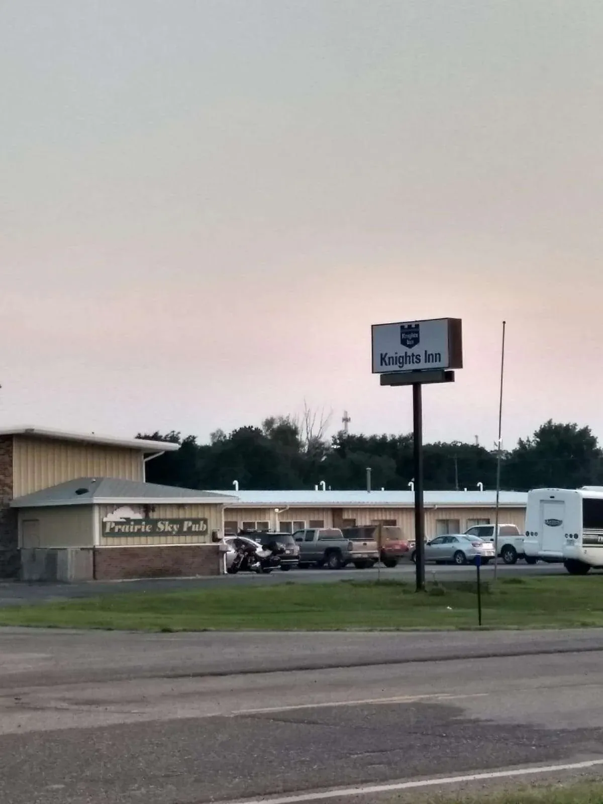 Image of Knights Inn Winner