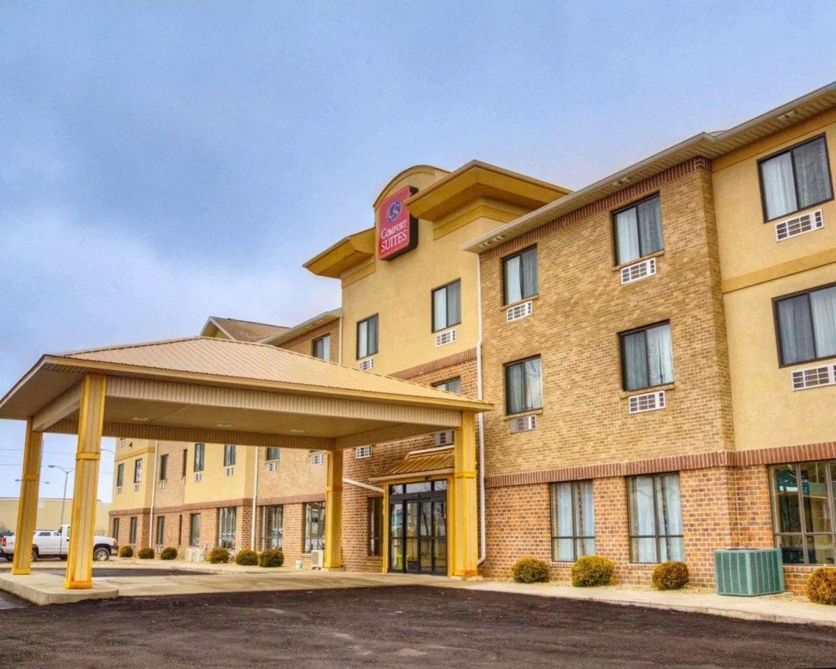 Image of Comfort Suites Plymouth near US-30