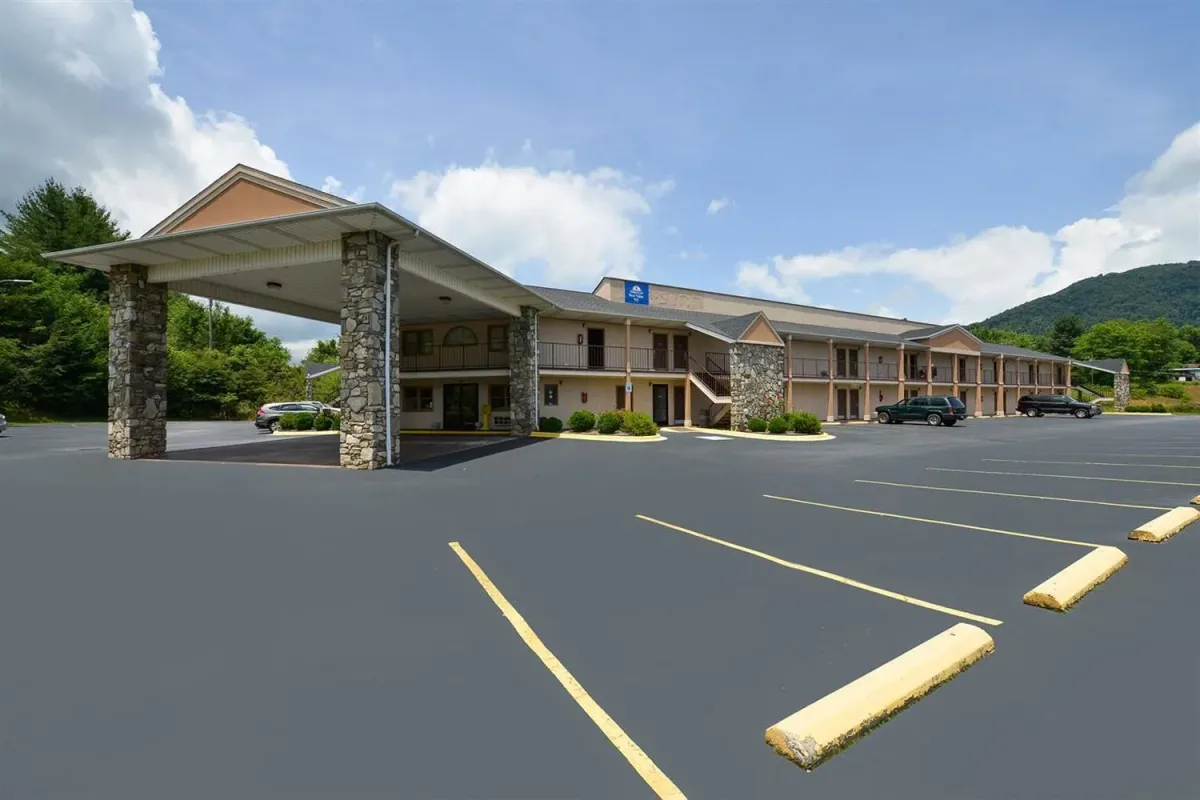 Image of Americas Best Value Inn Canton, NC