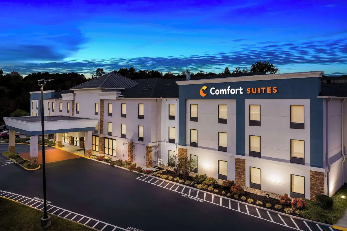 Image of Comfort Suites Knoxville West - Farragut