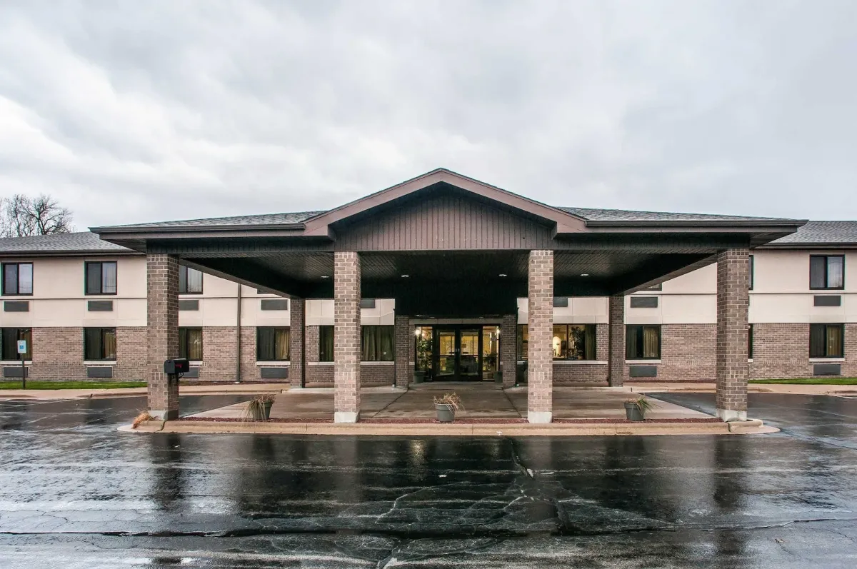Image of Econo Lodge Inn & Suites