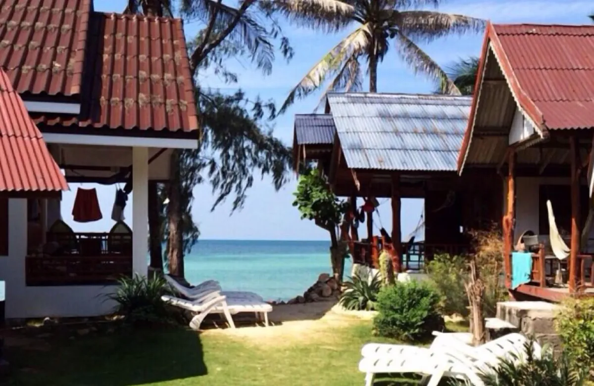 Image of Hut Sun Bungalow