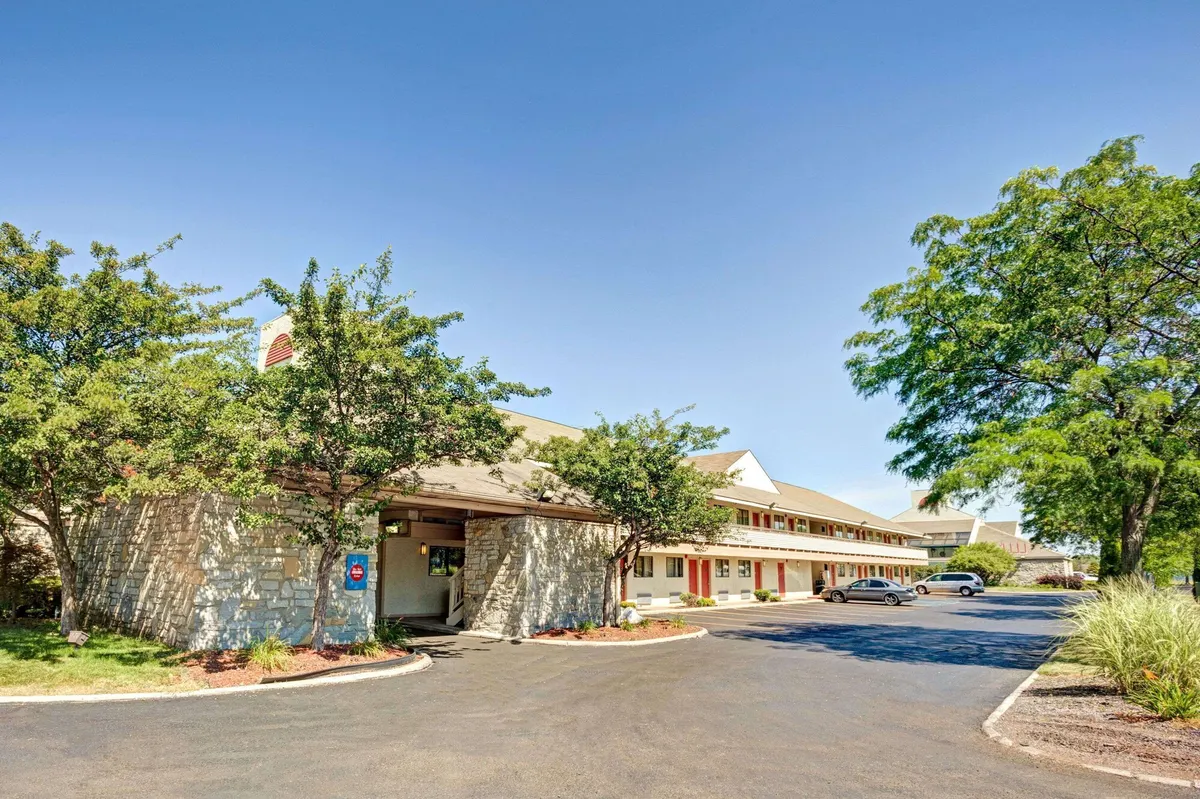 Image of Days Inn & Suites by Wyndham Monroe