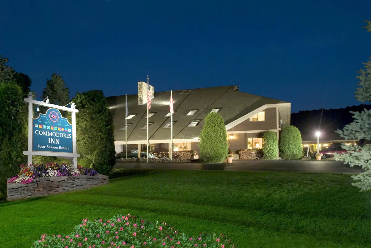 Image of Commodores Inn