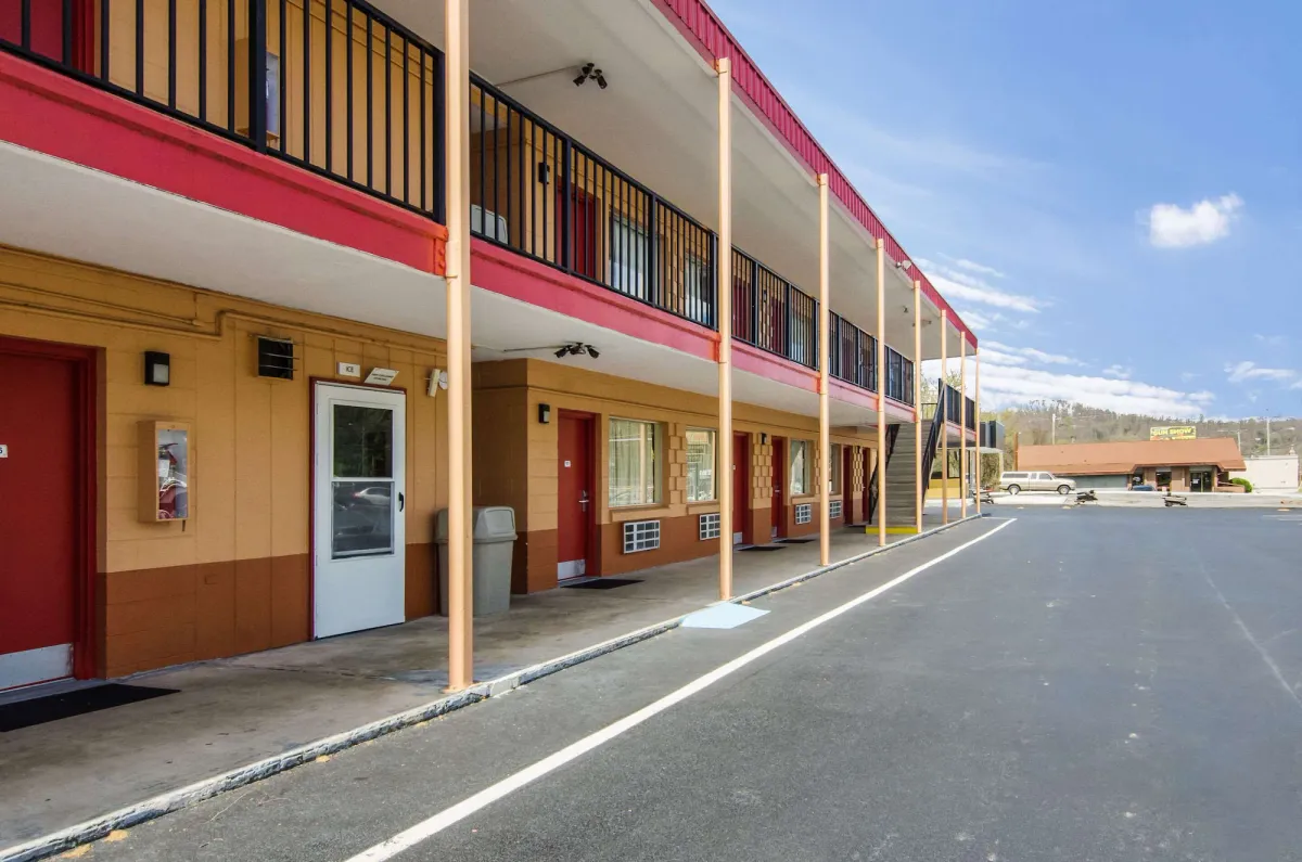 Image of Econo Lodge Near Motor Speedway