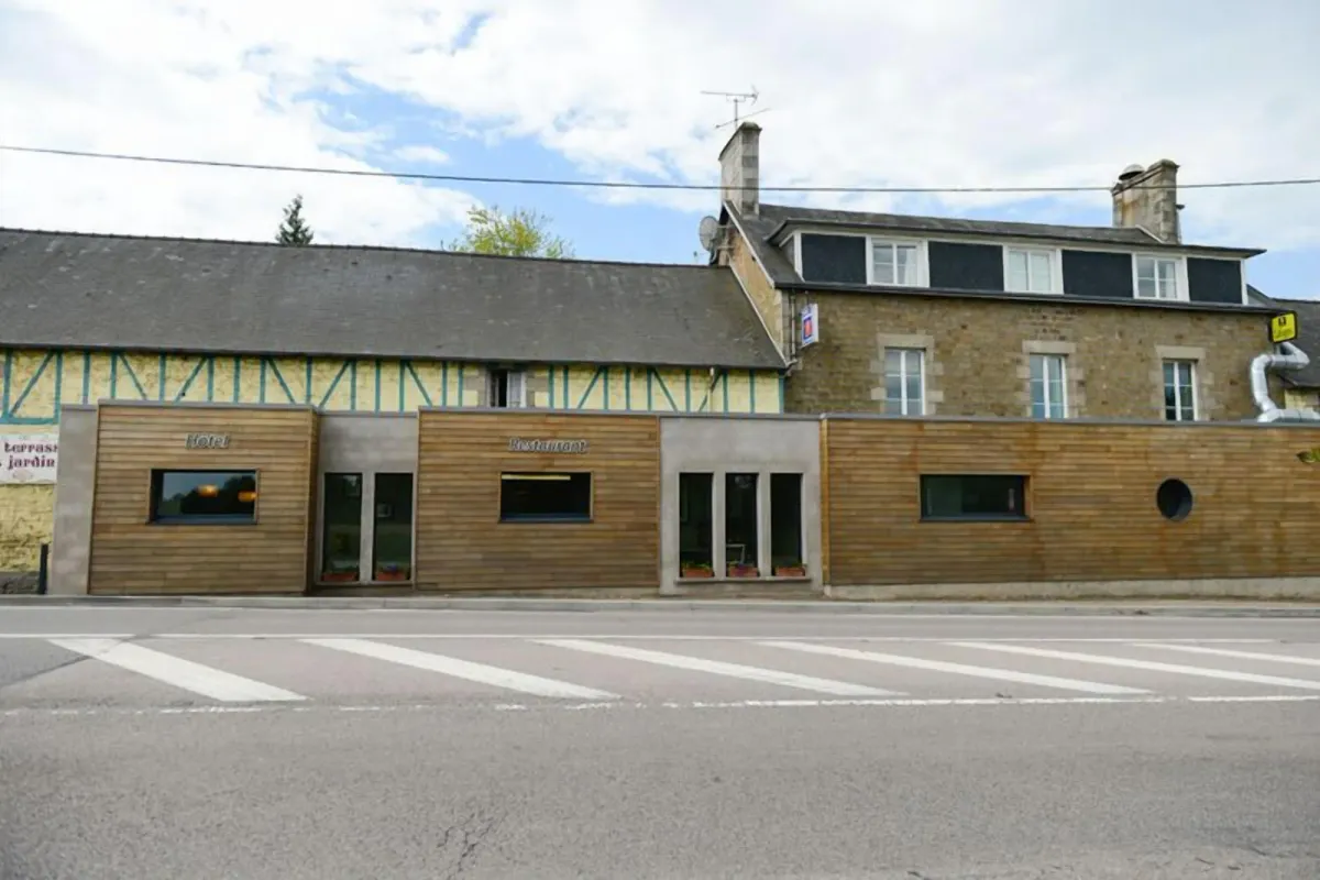 Image of Logis La Lentillere - Restaurant Côté Parc