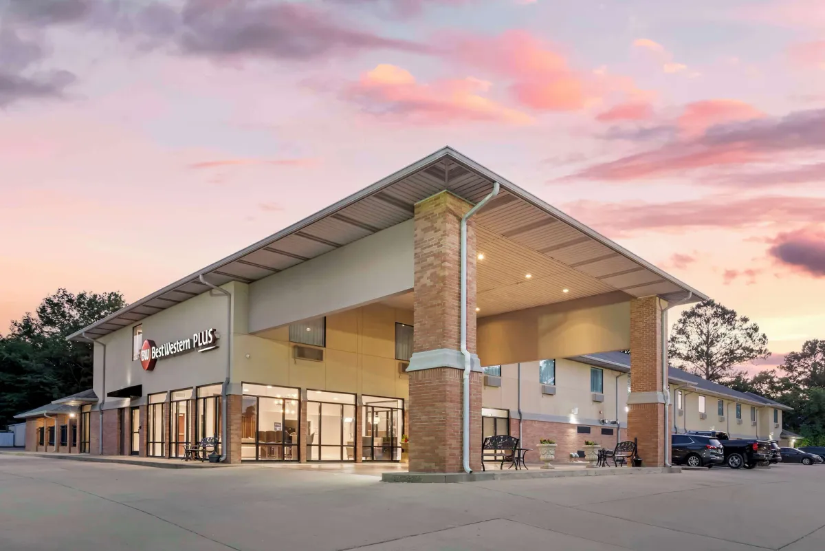 Image of Best Western Plus Two Rivers Hotel & Suites