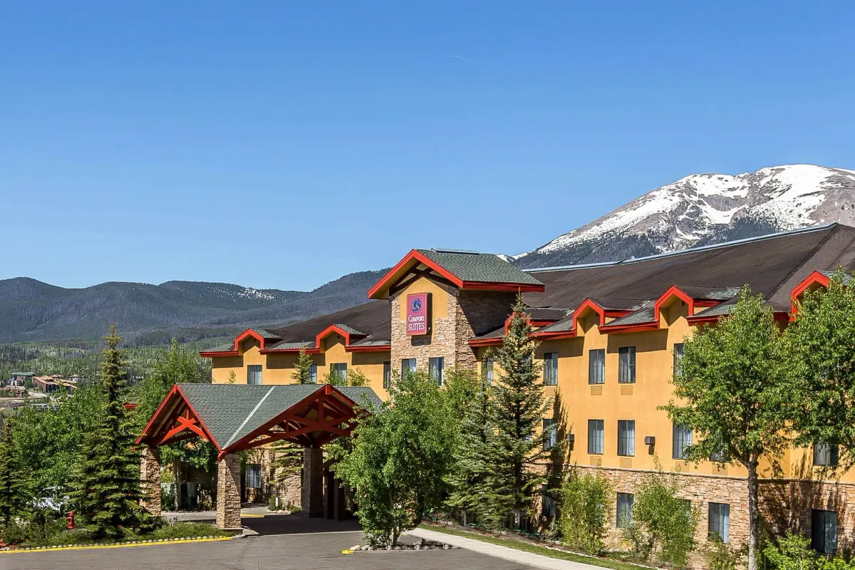 Image of Comfort Suites Summit County