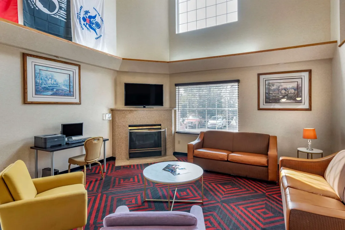 Image of Econo Lodge North Academy