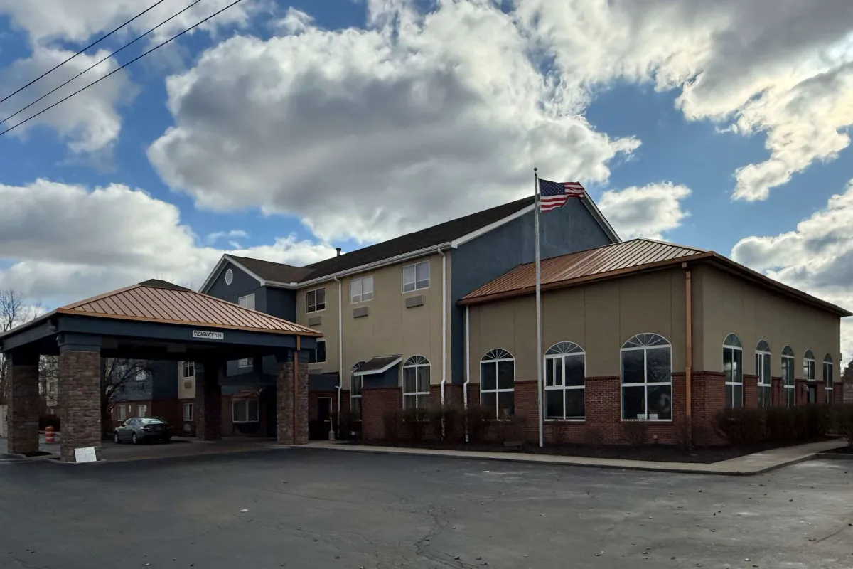 Image of Comfort Inn & Suites Sharonville - Cincinnati North