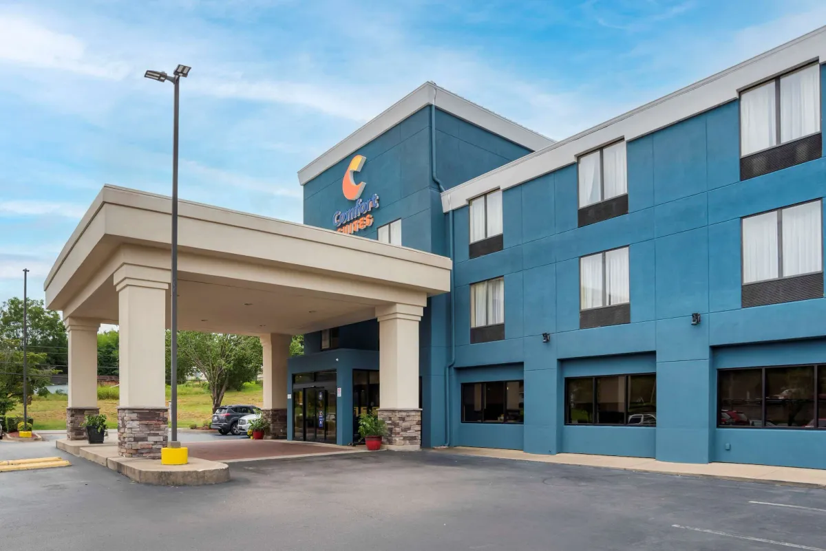 Image of Comfort Suites Fultondale I-65 near I-22