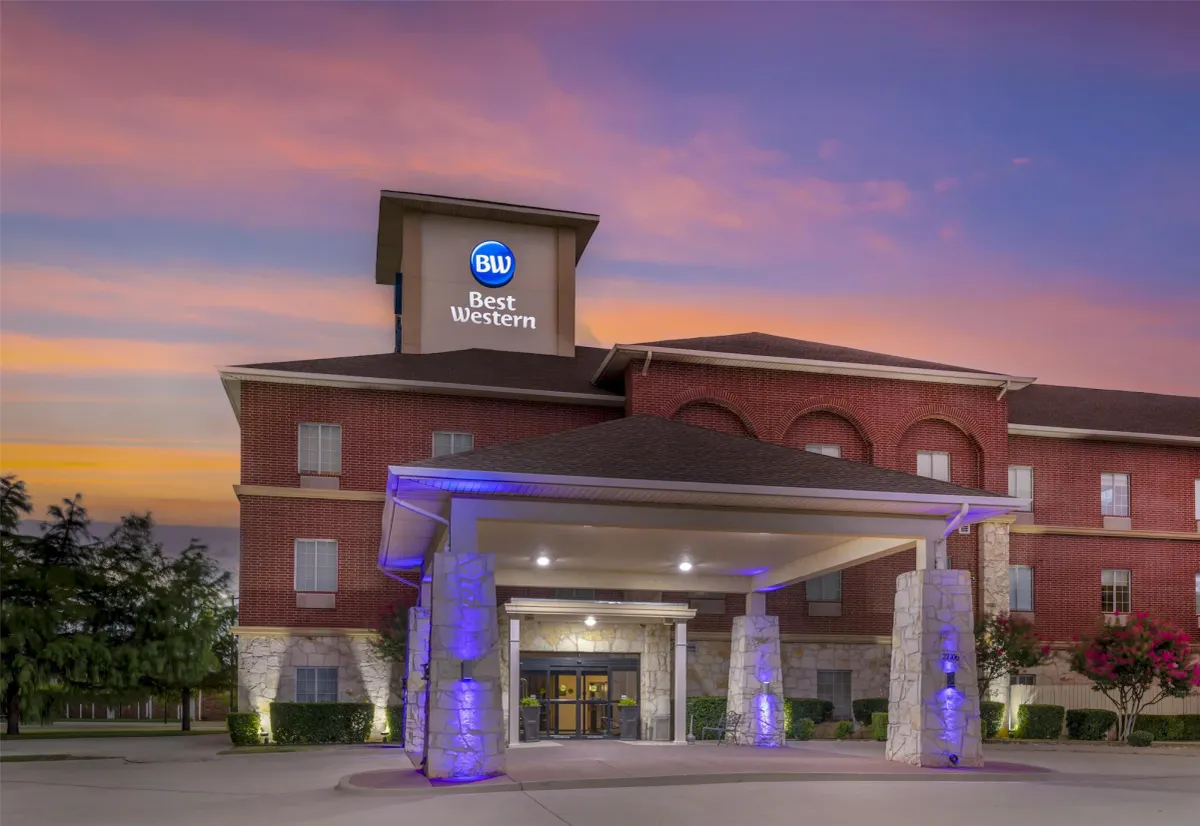 Image of Best Western Red River Inn & Suites