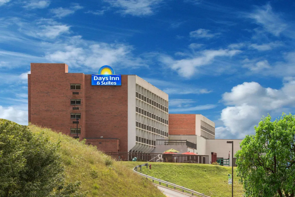 Image of Days Inn & Suites by Wyndham Sutton Flatwoods