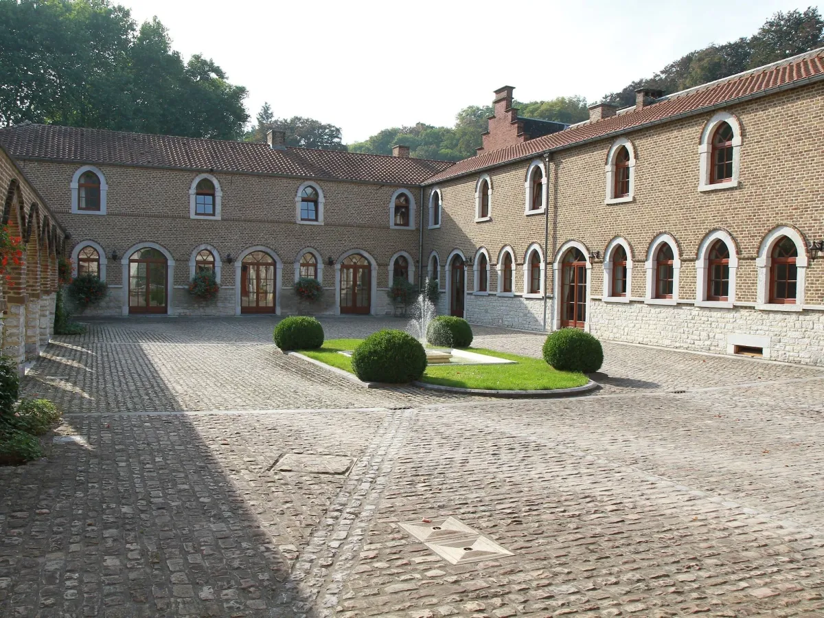 Image of Hôtel - Ferme du Château d'Ahin