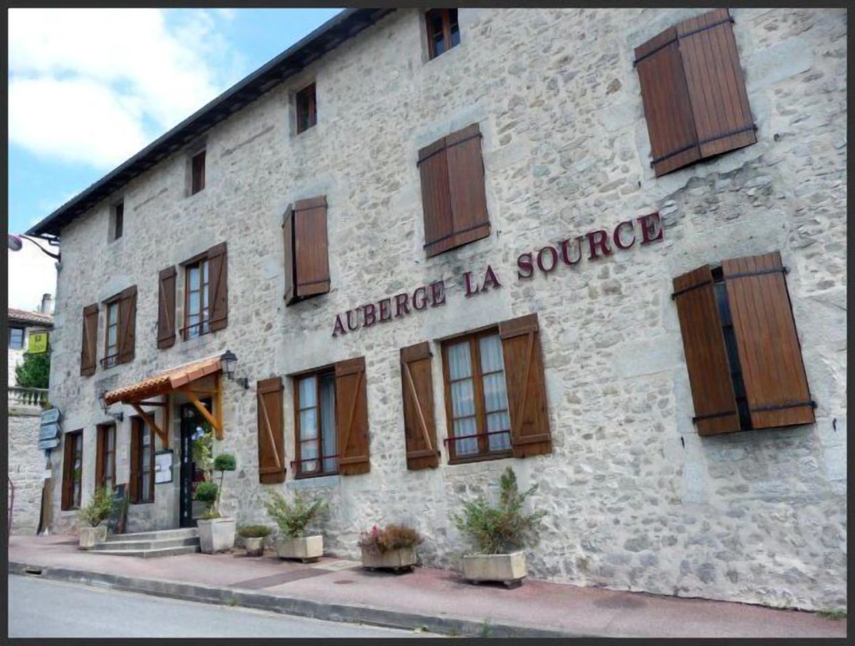 Image of Auberge la Source - Logis Hôtels