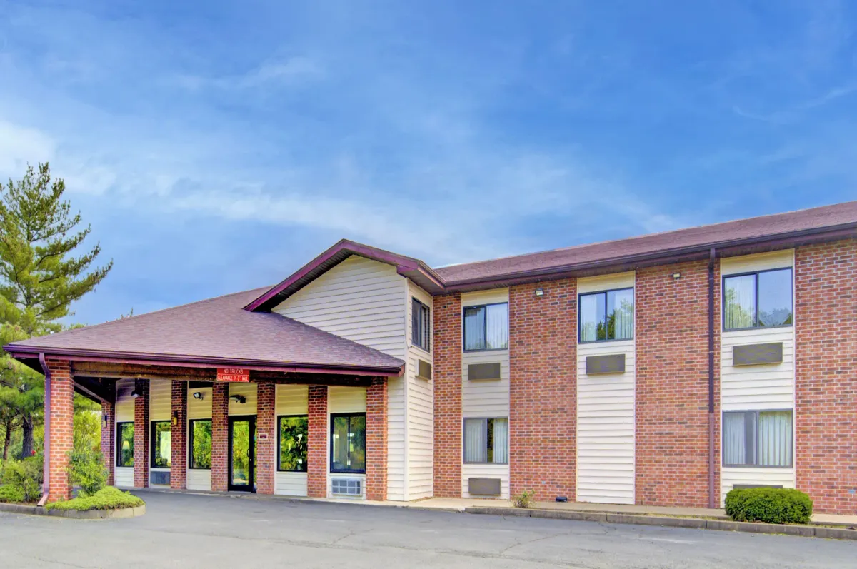 Image of Capital O Amerihost Inn and Suites Fulton Hwy 54 MO